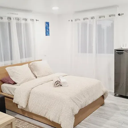 Appartement Lumineux Avec Parking Sevran Exterior foto