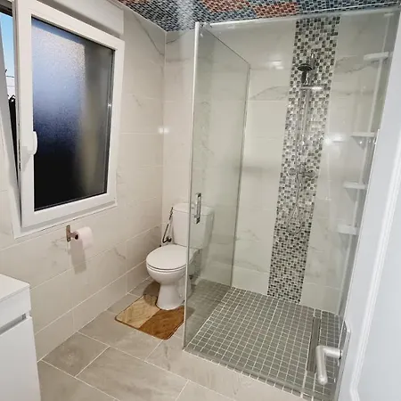 Appartement Lumineux Avec Parking Sevran Exterior foto