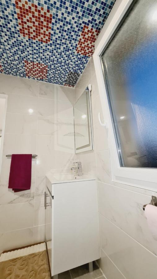 Lumineux Avec Parking Apartamento *